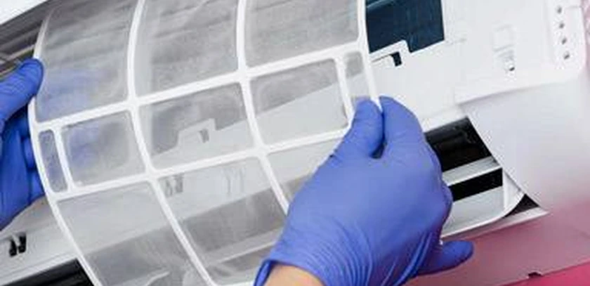 Unité extérieure split réversible installée par G M Climatisation